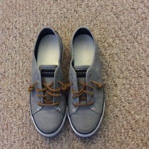 Very good condition gray sperry sneakers